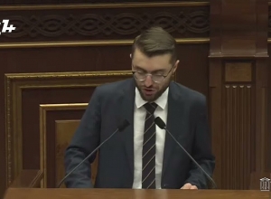 Я никогда не находился в одном месте с более 20 разыскиваемыми по уголовным преступлениям