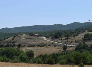 Սյունիքում ճանապարհը փակելու պատճառով հումանիտար ճգնաժամի վտանգ կա․ ՄԻՊ