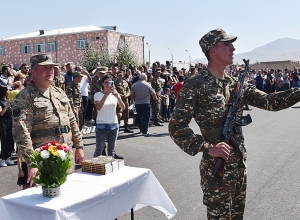 Նորակոչիկները երդվել են անձնվիրաբար ծառայել հայրենիքին և լինել Հայոց բանակի արժանի զինվորը