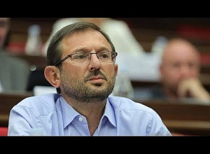 Ես Ձեր փոխարեն Ղազինյանին չէի ընտրի․ Գեղամ Մանուկյանը՝ իշխանական պատգամավորին