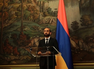 Այս փուլում Ադրբեջանի հետ խաղաղության պայմանագրի շուրջ բանակցություններ չեն վարվում․Արարատ Միրզոյան