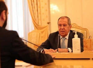 Призываем Азербайджан освободить всех пленных без предусловий: Лавров