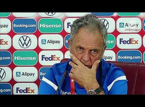 Генрих Мхитарян должен использовать свой талант в интересах команды: Хоакин Капрос