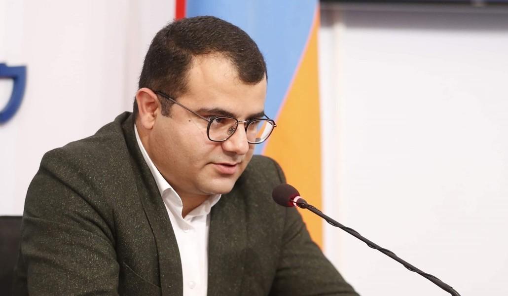 100101469_10218932993061560_1710056725144403968_n