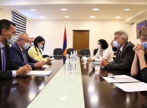 Վահրամ Դումանյանը հանդիպել է ՀԲ տարածաշրջանային պատասխանատուների հետ