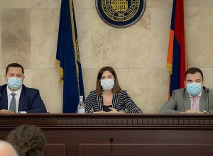 Քննարկում ԵՊՀ-ում՝ COVID-19-ի դեմ պատվաստումային գործընթացը կազմակերպելու ուղղությամբ