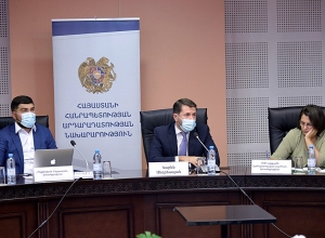 Անդրեասյանը Սահմանադրական բարեփոխումների հարցը քննարկել է արտախորհրդարանական քաղաքական ուժերի հետ