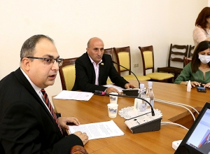 Внеочередное заседание постоянной комиссии НС по государственно-правовым вопросам: ПРЯМОЙ ЭФИР