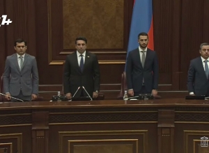 Объявляю 8-ю сессию открытой: Ален Симонян