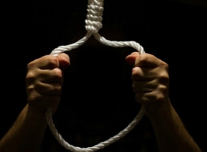 Հայտնաբերվել է պայմանագրային զինծառայողի դին՝ առաստաղի փայտե ամրանից մետաղական լարով կախված վիճակում․ ՔԿ