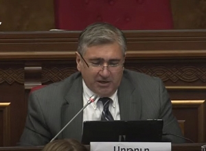 Азербайджан сам не признал свои границы, почему мы собираемся их признавать?