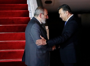 Премьер-министр Никол Пашинян прибыл в Душанбе