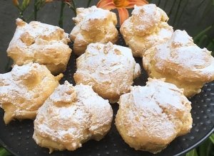 Ինչպես լոքդաունի ժամանակ թխված էկլերը դարձավ բիզնես