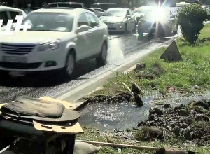 Ջուրը ողողում է Աբովյան փողոցը