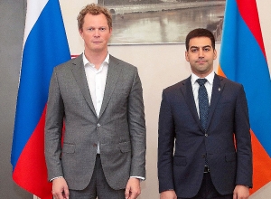 Ռուստամ Բադասյանը հանդիպել է ՌԴ դաշնային հարկային ծառայության ղեկավարի հետ