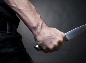 Մետրոպոլիտենի ոստիկանները երիտասարդի մոտ ատրճանակ ու դանակ են հայտնաբերել