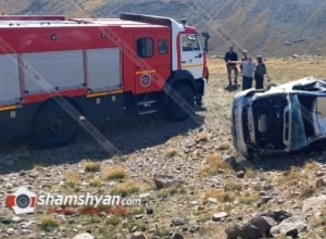 Opel-ը, մի քանի պտույտ շրջվելով, հայտնվել է ձորում. վիրավորների մեջ կան Ոստիկանության զորքերի ծառայողներ. shamshyan.com