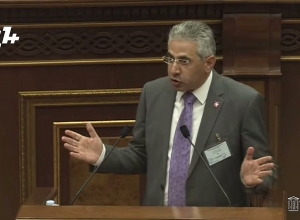 Мэры Вайка и Заритапа уволены из-за их оппозиционных взглядов: Казарян