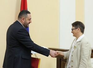 ԱԺ մի շարք աշխատակիցներ պարգևատրվել են գերազանց աշխատանքի համար