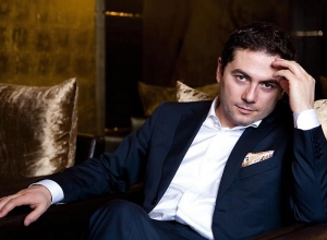 Скончался певец Айко