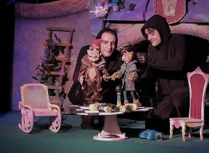 Երևանի խամաճիկների պետական թատրոնը բեմադրել է տիկին Նունե Սարգսյանի «Թզուկ Մզուկը» հեքիաթը