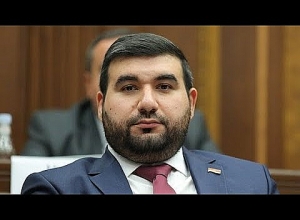 Алиеву больше не нужно платить большие деньги лоббистам, имея в Армении такого чиновника как Кочарян