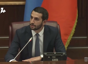 Арменуи Кюрегян объявлено замечание за ненадлежащую лексику