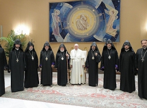 Ամենայն Հայոց Կաթողիկոսը Վատիկանում հանդիպում է ունեցել Ֆրանցիսկոս Պապի հետ