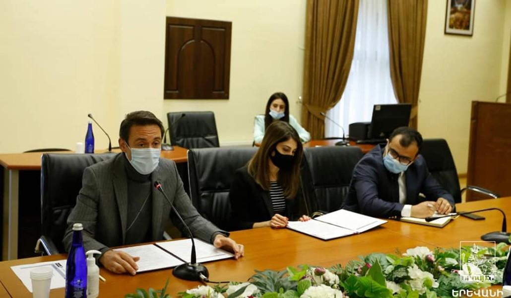 244783360_885254068784896_3562518566160829859_n