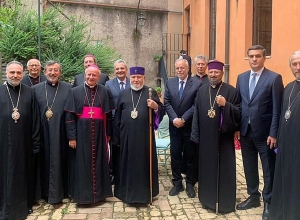 Արման Թաթոյանը հանդիպել է անգլիկան եկեղեցու հոգևոր առաջնորդ Ջասթին Ուելբի հետ