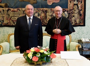 Армен Саркисян встретился с госсекретарём Святого Престола Пьетро Паролином