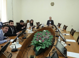 Блок «Армения» в седьмой раз выдвинул кандидатуру Казиняна, но не явился на заседание