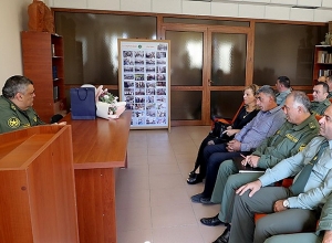 Հետմահու «Մարտական խաչ» 2-րդ աստիճանի շքանշանը հանձնվել է  զինծառայողի ծնողին