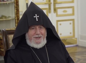 Ամենայն հայոց կաթողիկոսը հանդիպել է Մոսկվայի և Համայն Ռուսիո Պատրիարքի հետ