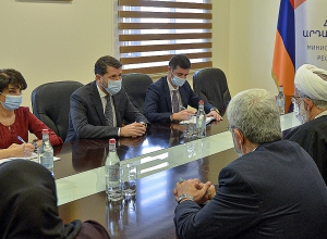 Сотрудничество должно быть глубже: Карен Андреасян принял генерального прокурора Ирана