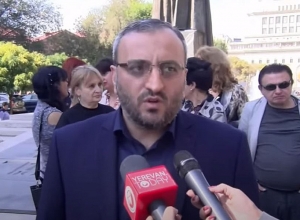 ՈՒՂԻՂ. Բողոքի ակցիա առողջապահության նախարարության դիմաց