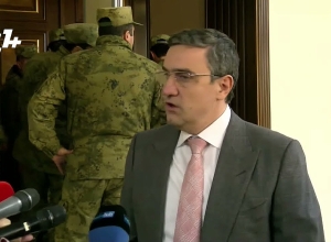 Брифинг Артура Казиняна после инцидента: ПРЯМОЙ ЭФИР