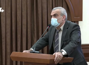 Я порекомендую Вам скотч, лейкопластырь или вату: Тохян о выступлении Техмины Варданян