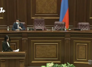 Не реагируйте с места: выступление депутата не имеет никаких научных оснований: Аршакян – о выступлении Манукяна