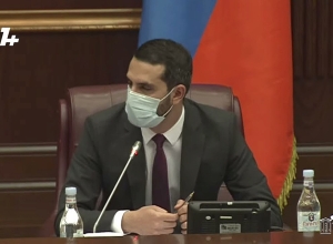 Господин Манукян, я присоединяюсь к Вашему мнению, что тот, кто отрекается от Арцаха, предатель: Рубинян