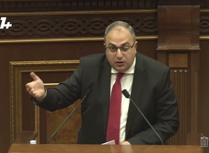 Оф, сегодня трудно, господин Минасян, как в той «Каргин ахордум», я вас не понимаю