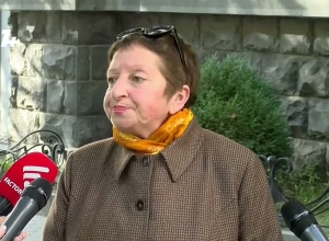 Призываю правительство сделать выговор судам и организовать заседание, если Прокуратура откажется