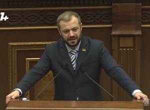 Այնպես եք պաշտպանում, տպավորություն է, որ դուք եք հետևում կանգնած․ Պապոյանը՝ ընդդիմությանը