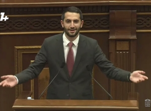 Մամուլի մի մասը Սերժ Սարգսյանի փեսային էր պատկանում, մյուսը՝ Քոչարյանին․ ըստ օդում կախված լուրերի