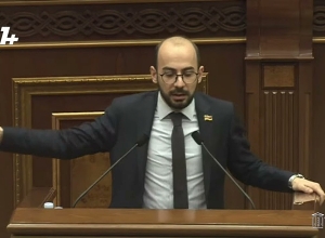 Սերժի ու Քոչարյանի դաշինքներն են կանգնած սրա հետևում․ Ռուբինյանը նկատողություն արեց Հովհաննիսյանին