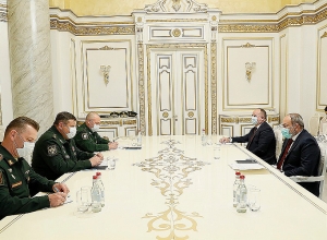 Пашинян и заместитель начальника ГШ РФ обменялись мнениями о текущей военно-политической ситуации в регионе