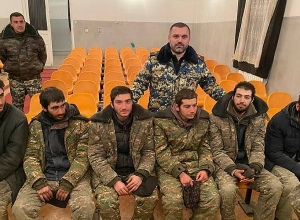 «Թույլ տվեք  հրաշքով փրկված 6 տղաների ու ծնողներիս անունից ասել՝ Շնորհակալ ենք»․ փրկված զինվորի մոր խոսքը փրկարարին