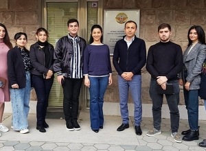 Պաշտպանը հանդիպել է ադբեջանական հանցագործությունները փաստագրող ուսանողների հետ