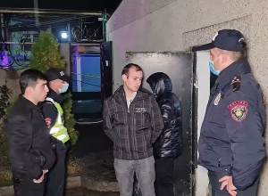 Спор в Чарбахе завершился убийством: отец и сыновья арестованы