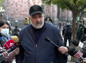 Если не сообщат день, проведём акцию: некоторые родители собираются объявить голодовку